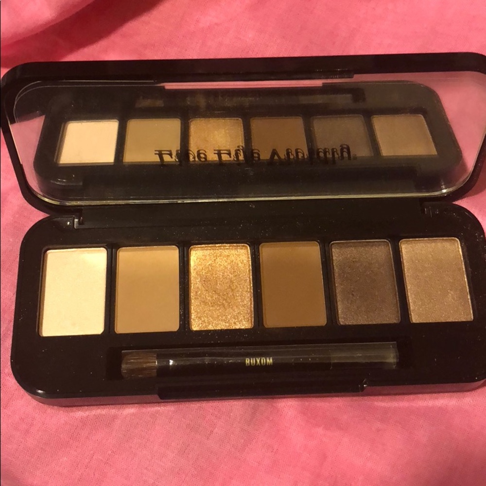 Buxom may contain nudity palette